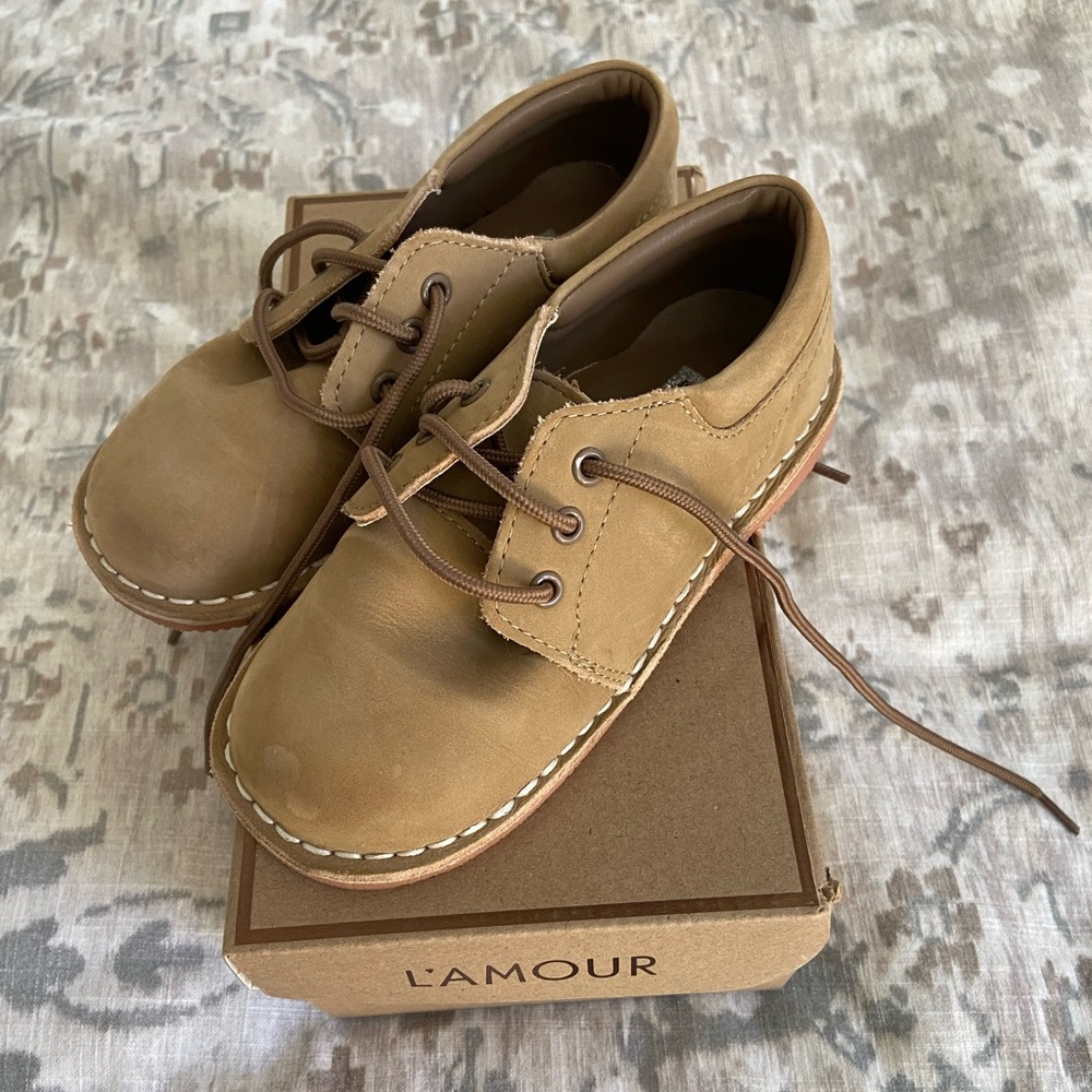 L'Amour Tyler Suede Lace Up Shoes